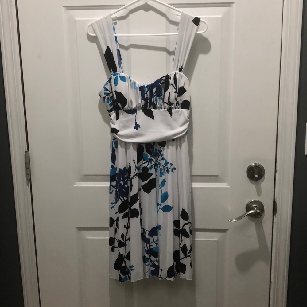 Floral print pleated dress size L